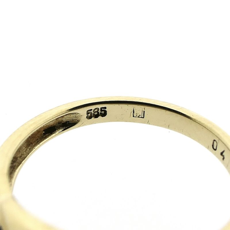 Image 7 of Gold ring with diamond; 0.04 ct.
