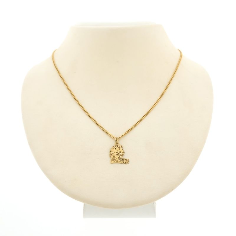 Image 3 of Gold pendant of a girl