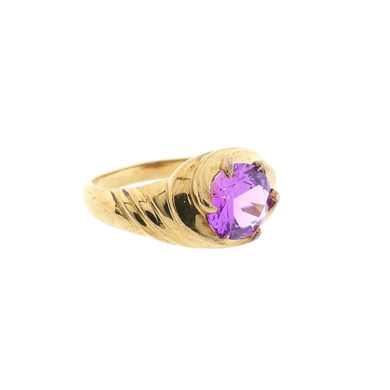Image 4 of Vintage Gold Ring with Synthetic Purple Gemstone