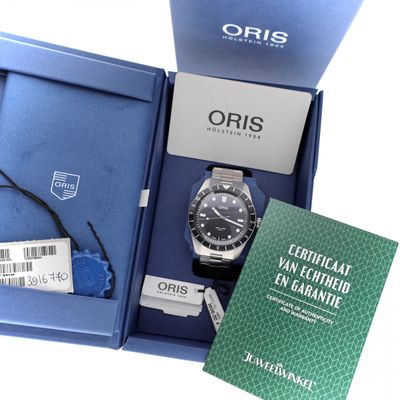 Image 2 of Oris Divers Sixty-Five '5-Days' Automatic Watch