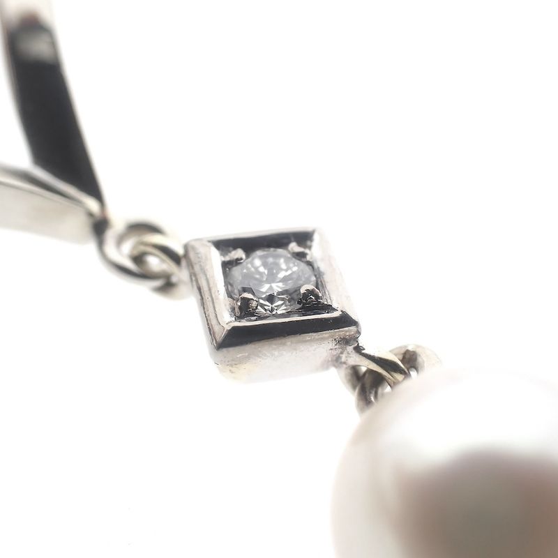 Image 10 of White gold necklace with pearl and diamond 0.05 ct.