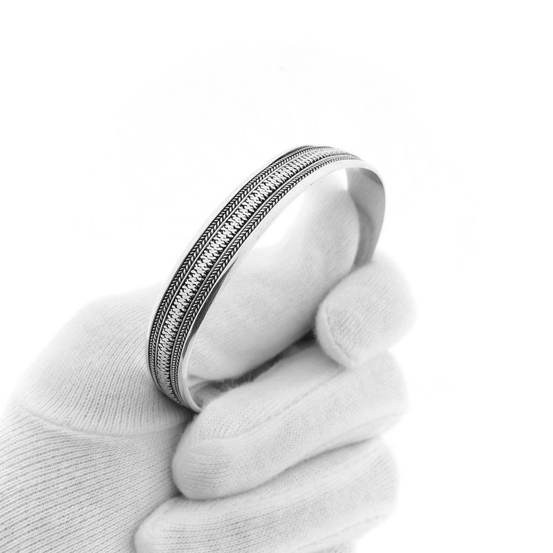 Image 8 of Silver cable-knit bracelet | Ø 67 mm