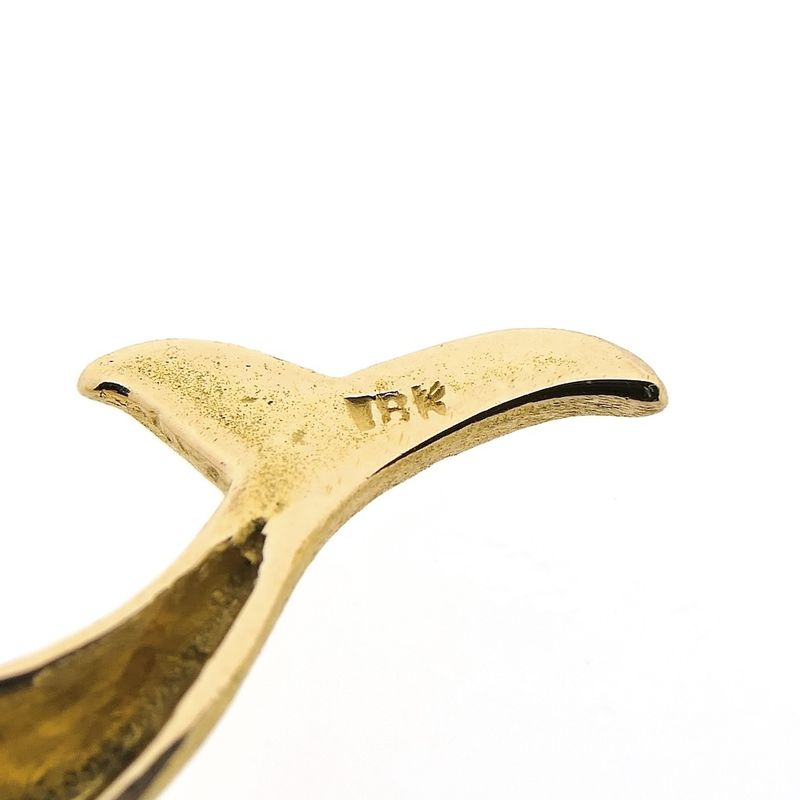 Image 4 of 18 carat gold dolphin pendant