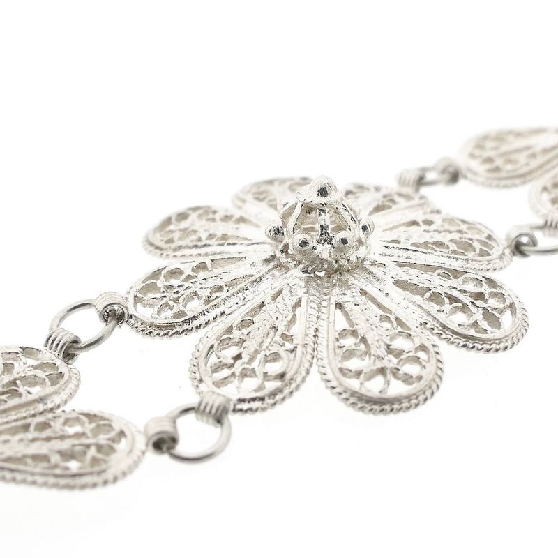 Image 5 of Silver filigree bracelet with flowers
