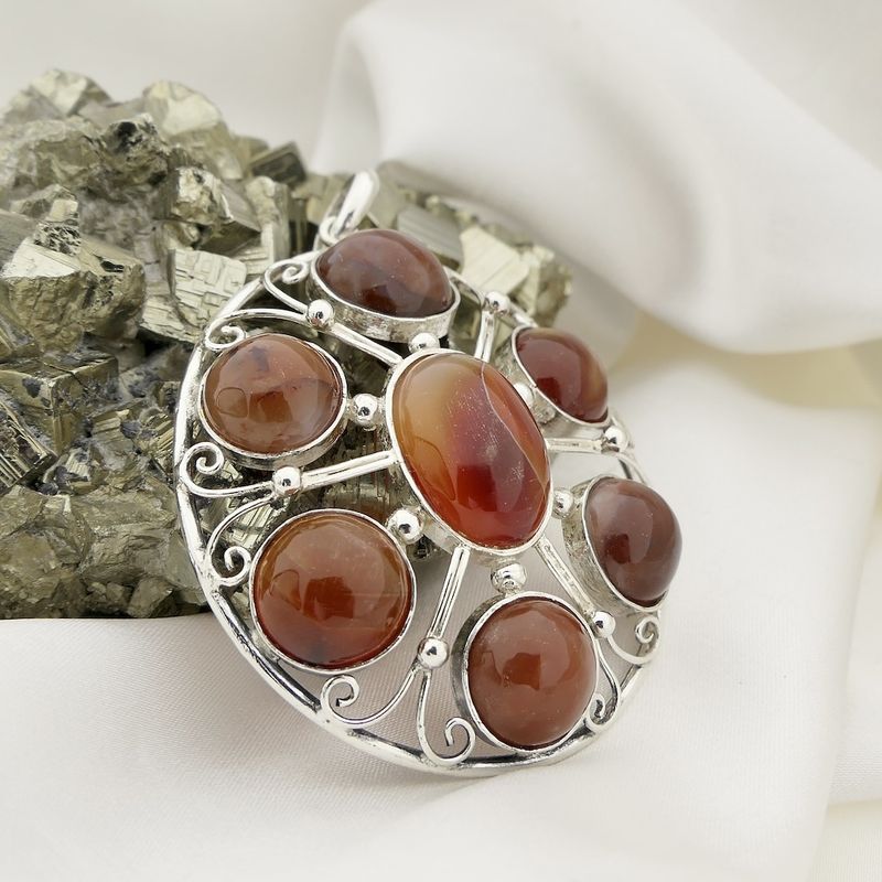 Image 2 of Silver pendant with carnelian