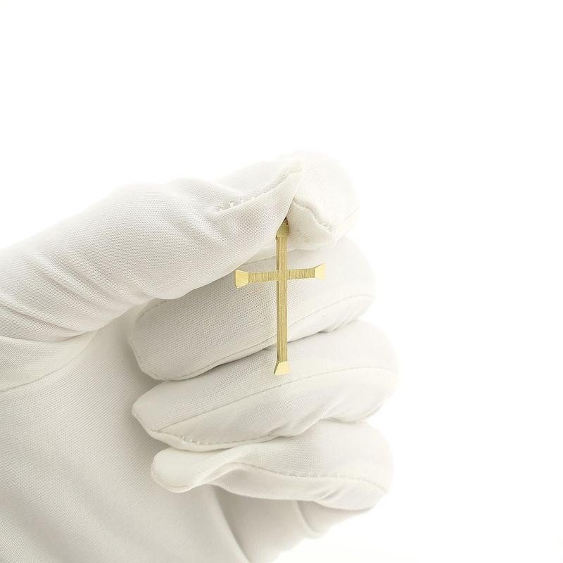 Image 11 of Gold pendant of a cross