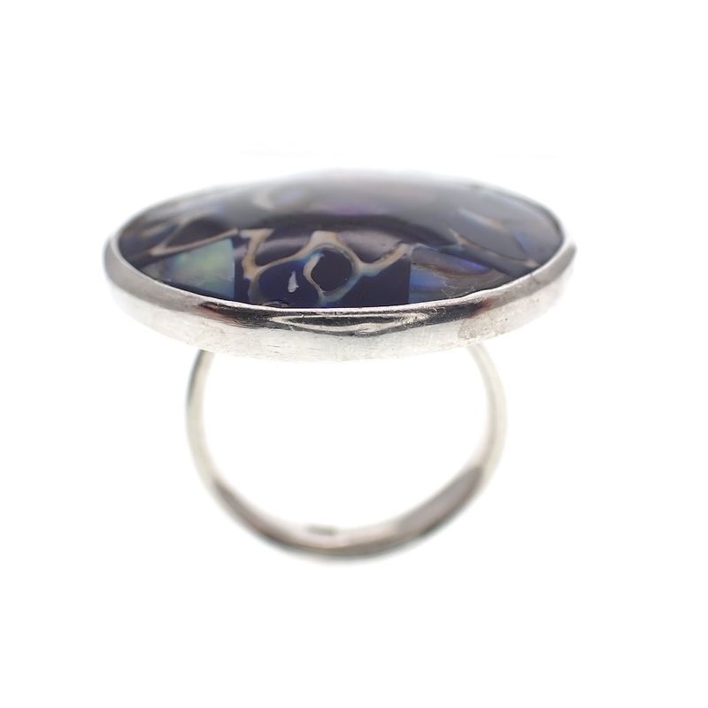Image 3 of Silver ring with shell combination