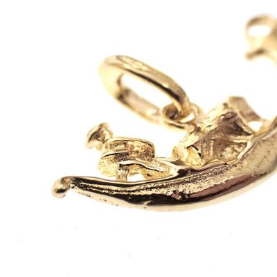 Image 2 of 18 carat gold pendant of a Venetian gondola boat