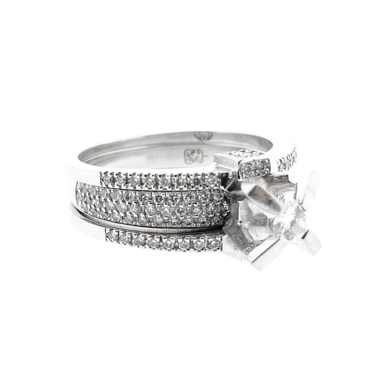 Image 8 of White gold ring with diamonds; Approx. 0.79 ct.