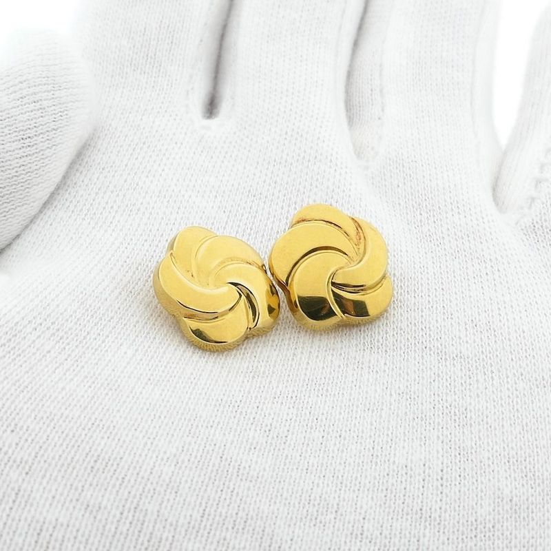 Image 8 of Vintage gold floral clip-on earrings