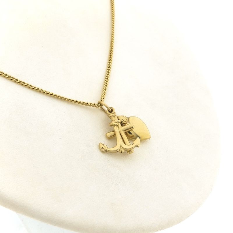 Image 5 of 8 carat gold pendant; Faith, hope, and love