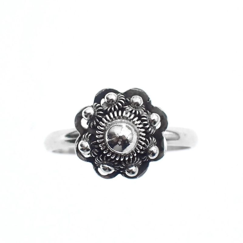 Image 3 of Silver ring with Zeeland button