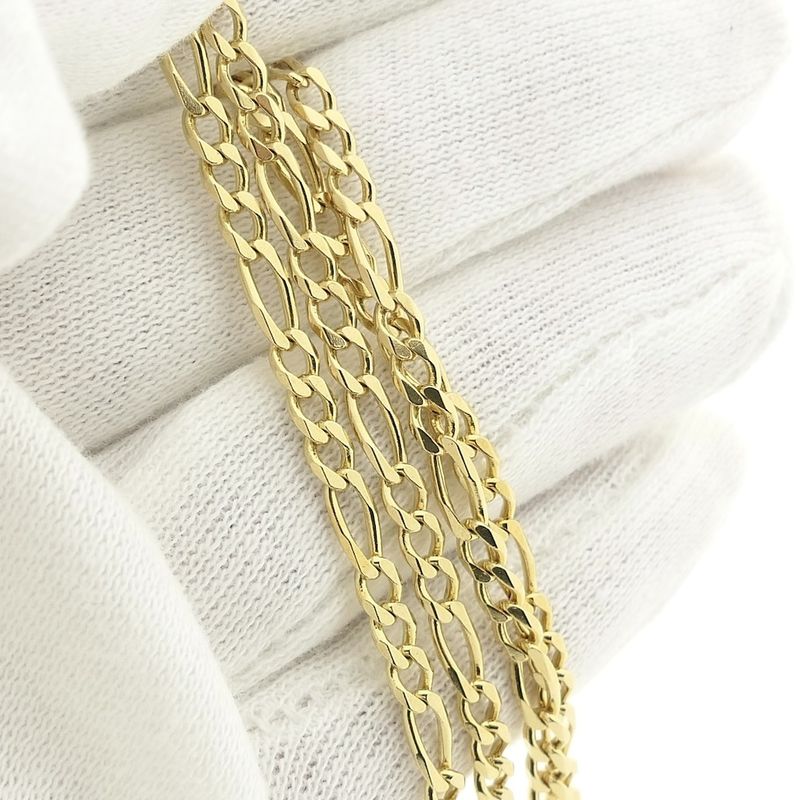 Image 7 of Gold long Figaro link chain