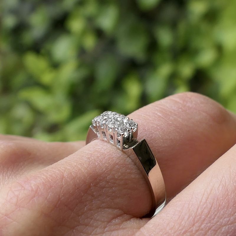 Image 8 of Gold ring with zirconia