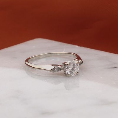 Afbeelding 2 van Witgouden solitairring met diamant; 0,54 ct.