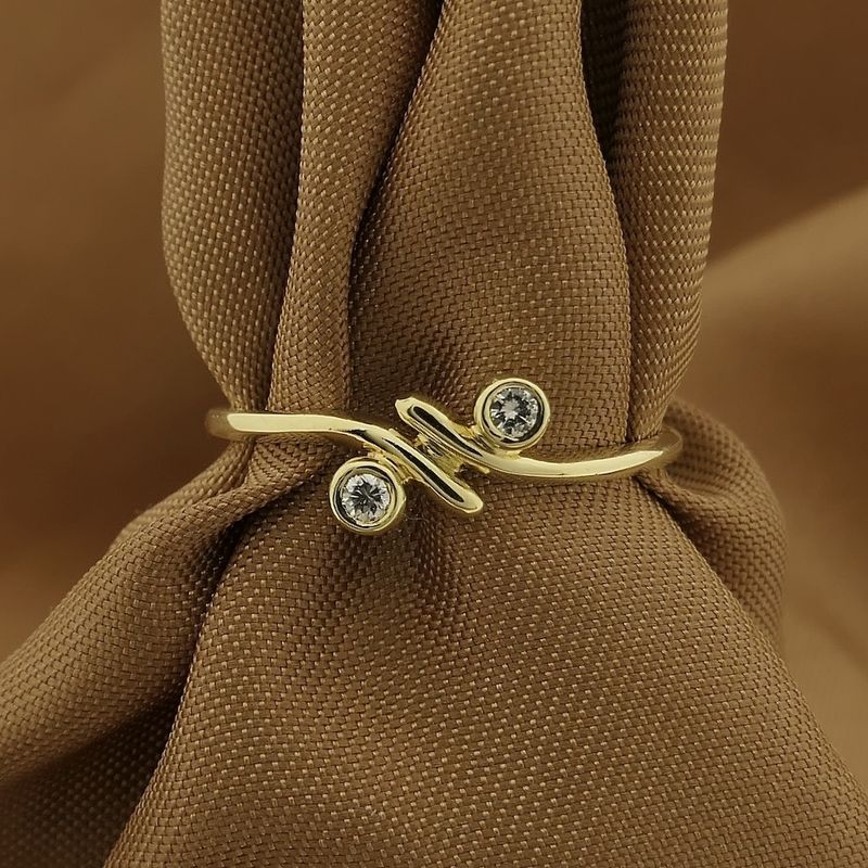 Image 2 of Gold ring with diamonds