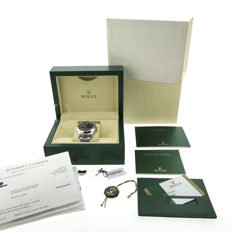 Image 4 of Rolex Airking 40mm 116900; Automatic men's watch