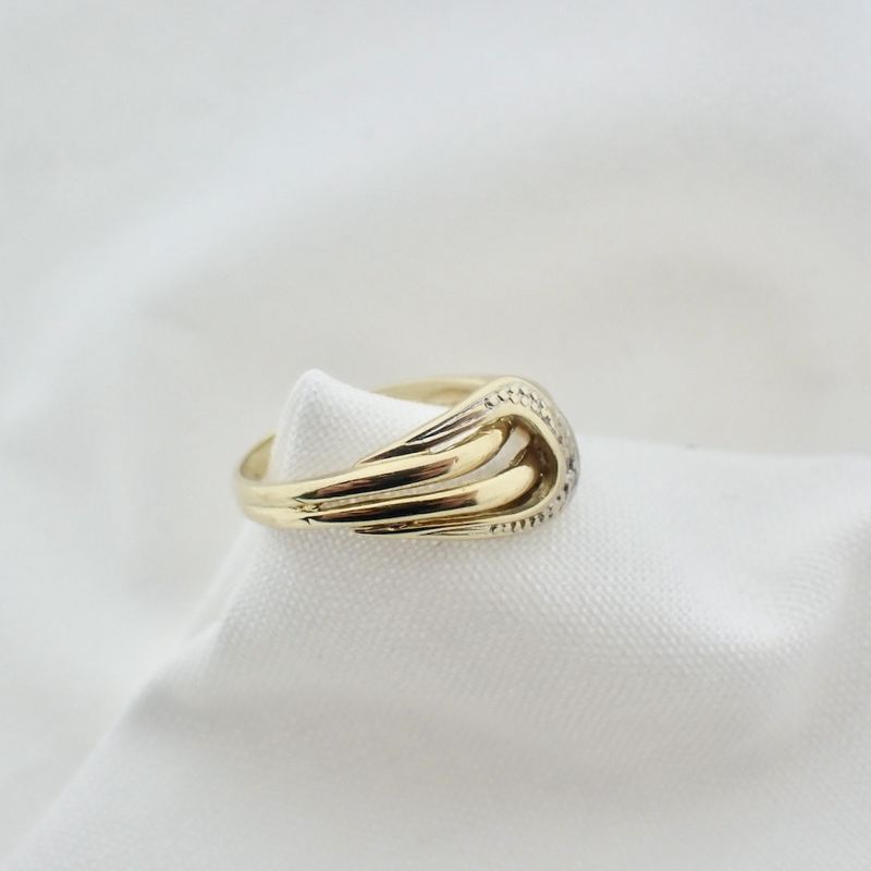 Image 6 of Gold ring with diamonds; 0.01 ct.