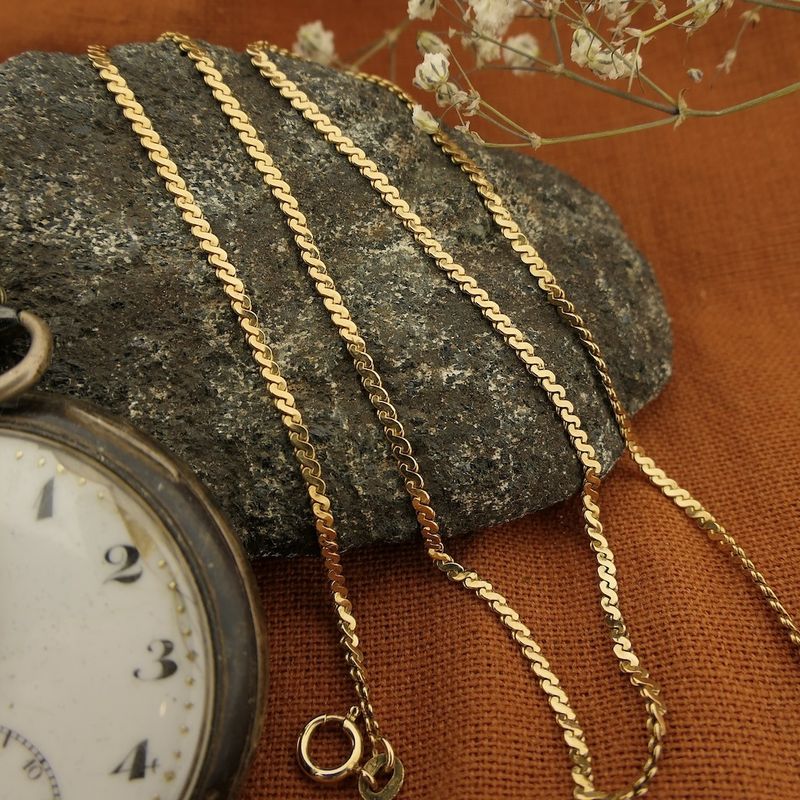 Image 2 of 18K Gold S-link Chain | 52.5 cm