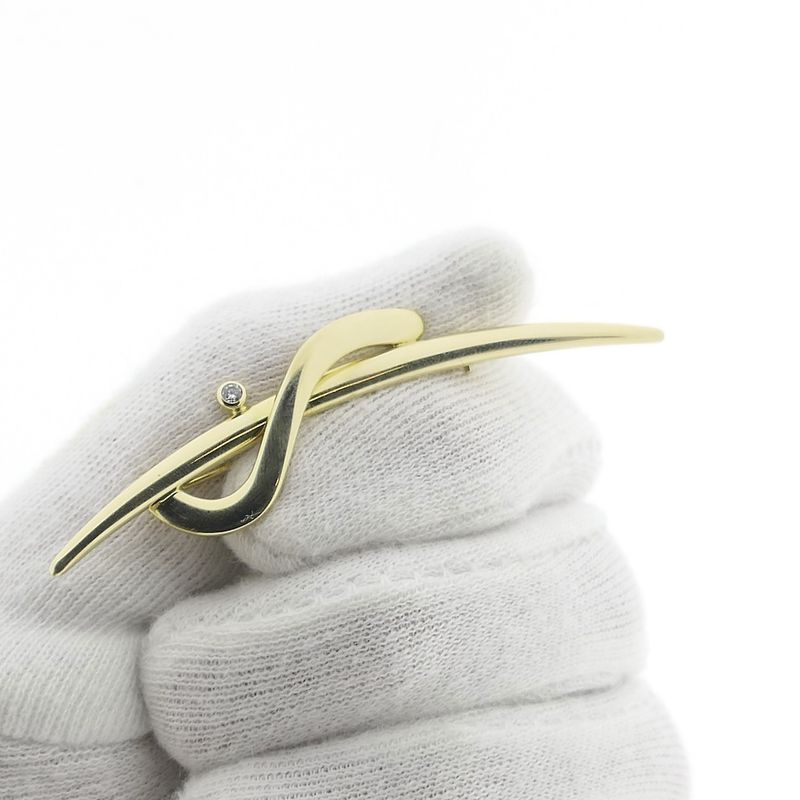 Image 9 of 9 carat dynamic brooch with zirconia