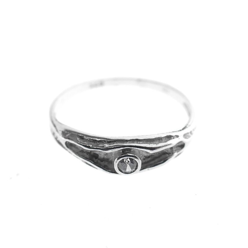 Image 5 of Silver ladies ring with zirconia