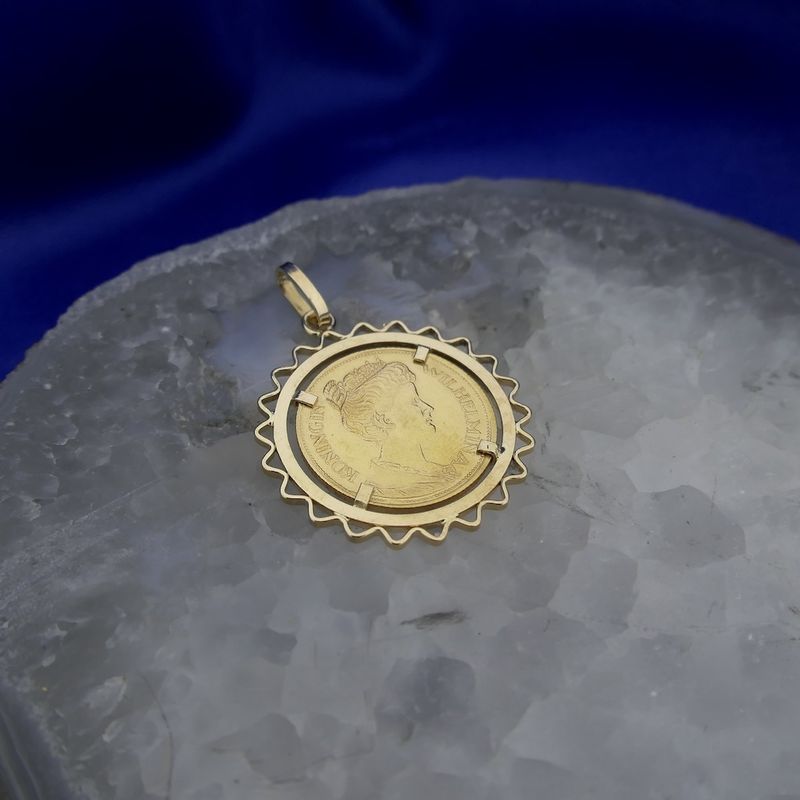 Image 6 of Gold pendant of a gold fiver; Queen Wilhelmina 1912