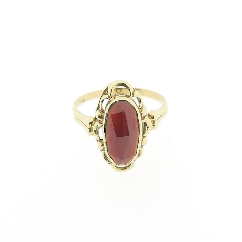 Image 3 of Gold ring with garnet | Vintage