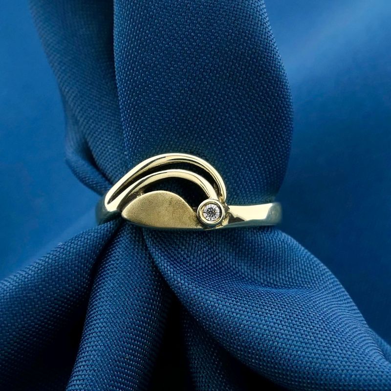 Image 2 of Gold ring with zirconia