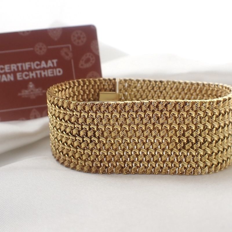 Image 12 of Vintage gold fantasy link bracelet.