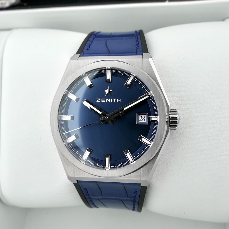 Image 18 of Zenith Defy Classic 41mm 95.9000.670; Automatic men's watch