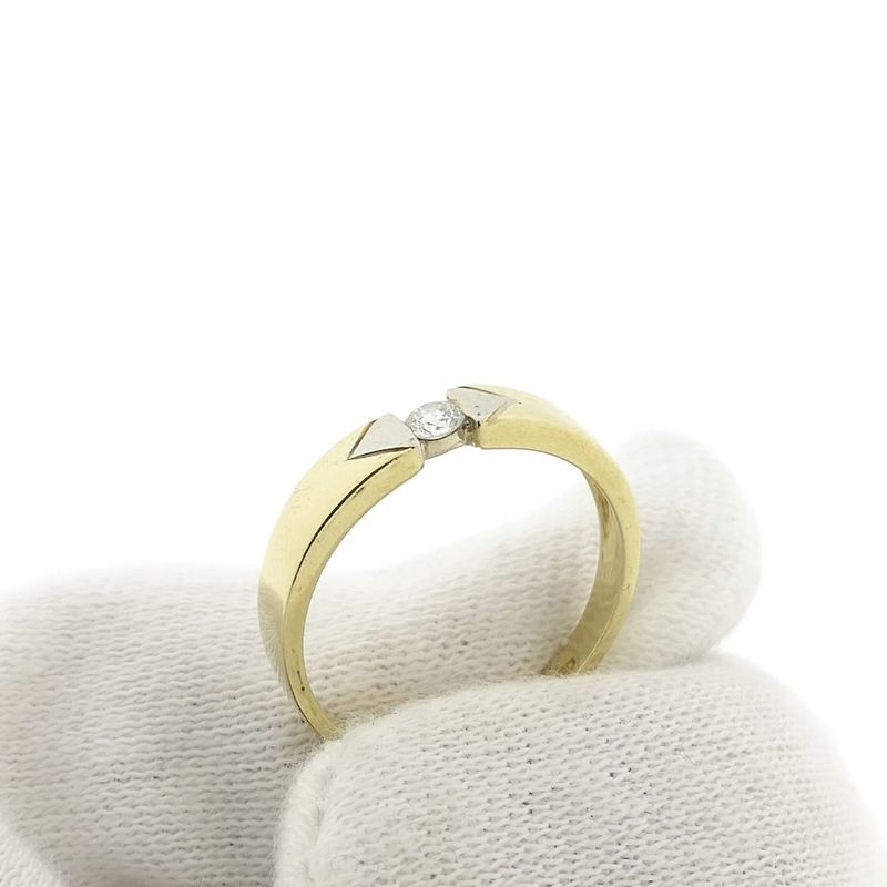 Image 7 of Two-tone gold ring with diamond; 0.06 ct.