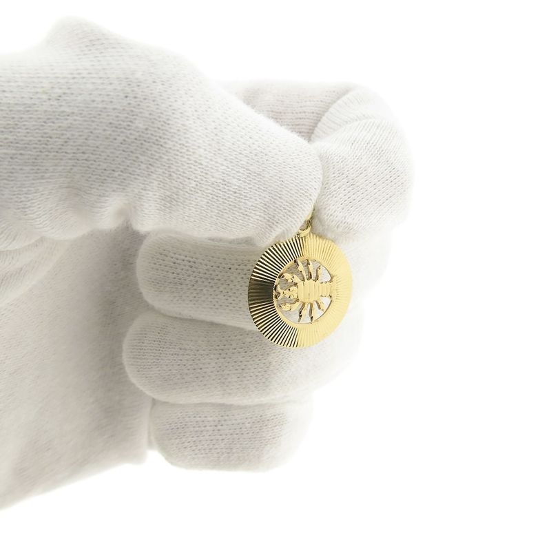 Image 10 of Gold zodiac sign pendant; Cancer | Fabiola
