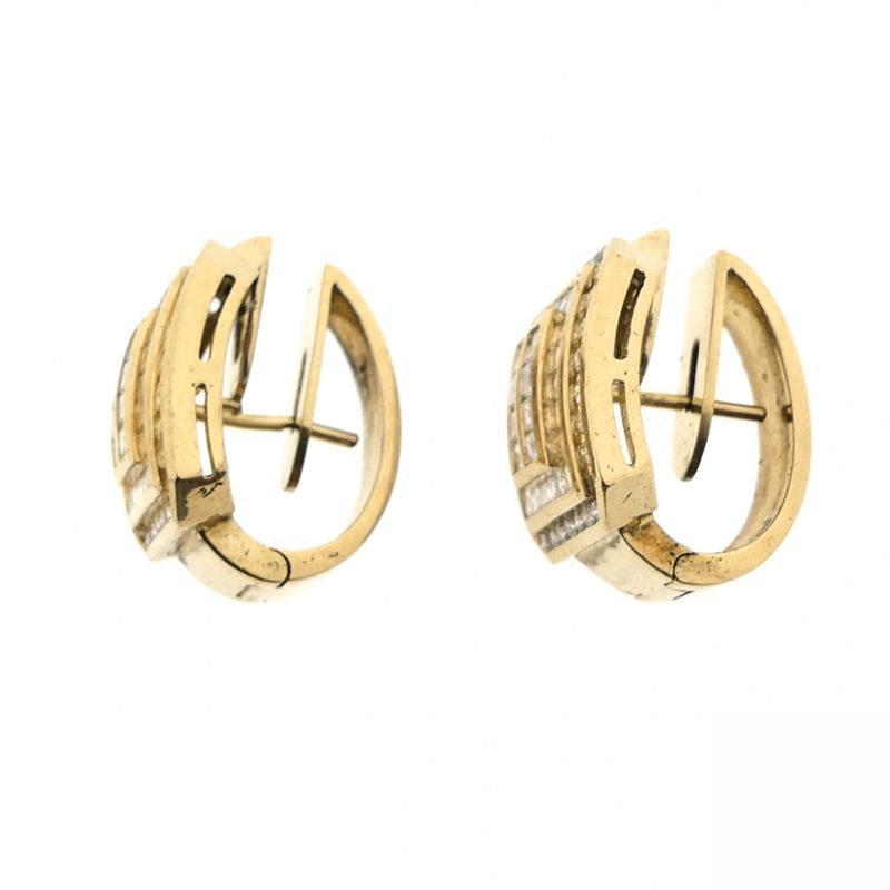 Image 6 of Gold stud earrings with diamonds; 3.92 ct.