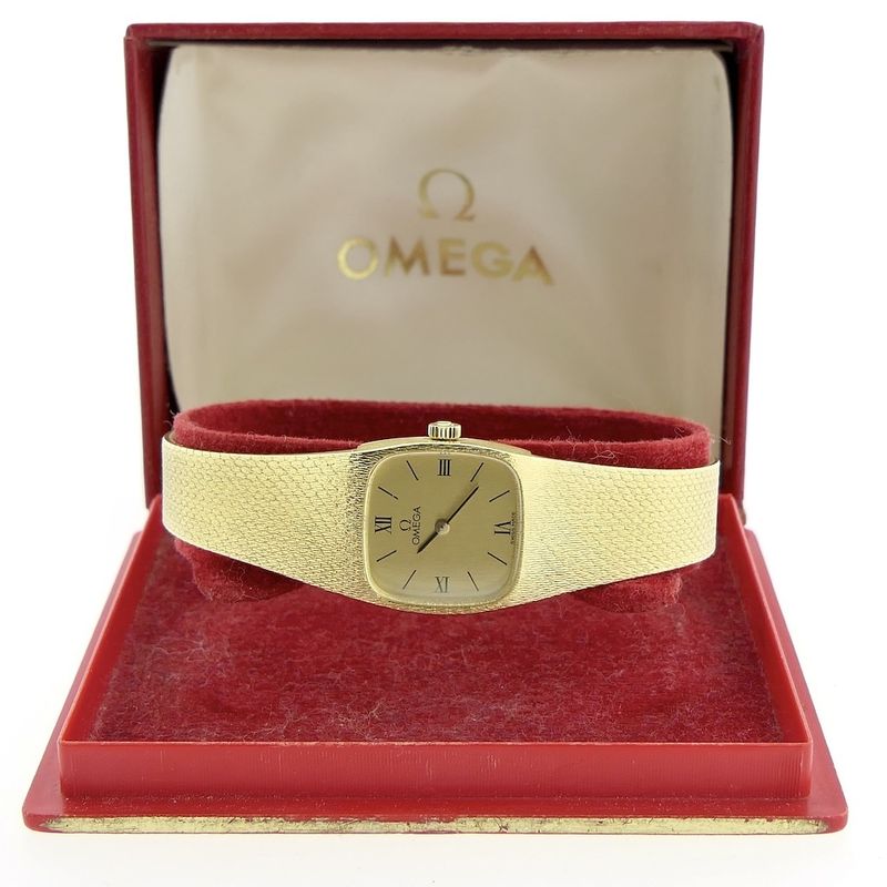 Image 8 of Omega Geneva; 14k gold women's watch