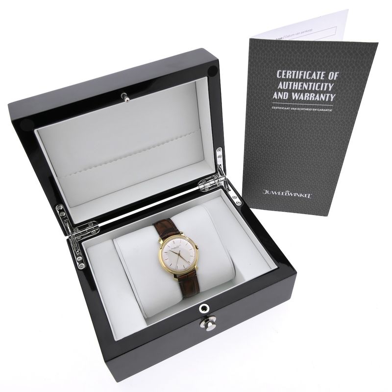 Image 4 of IWC Schaffhausen 'Shark Fin Ref. 512'; Vintage 18k gold men's watch