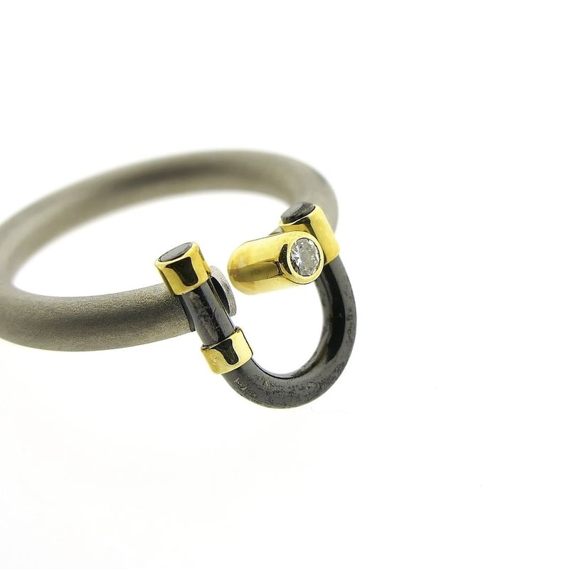 Image 6 of Tricolor ring with diamond; 0.06 ct.