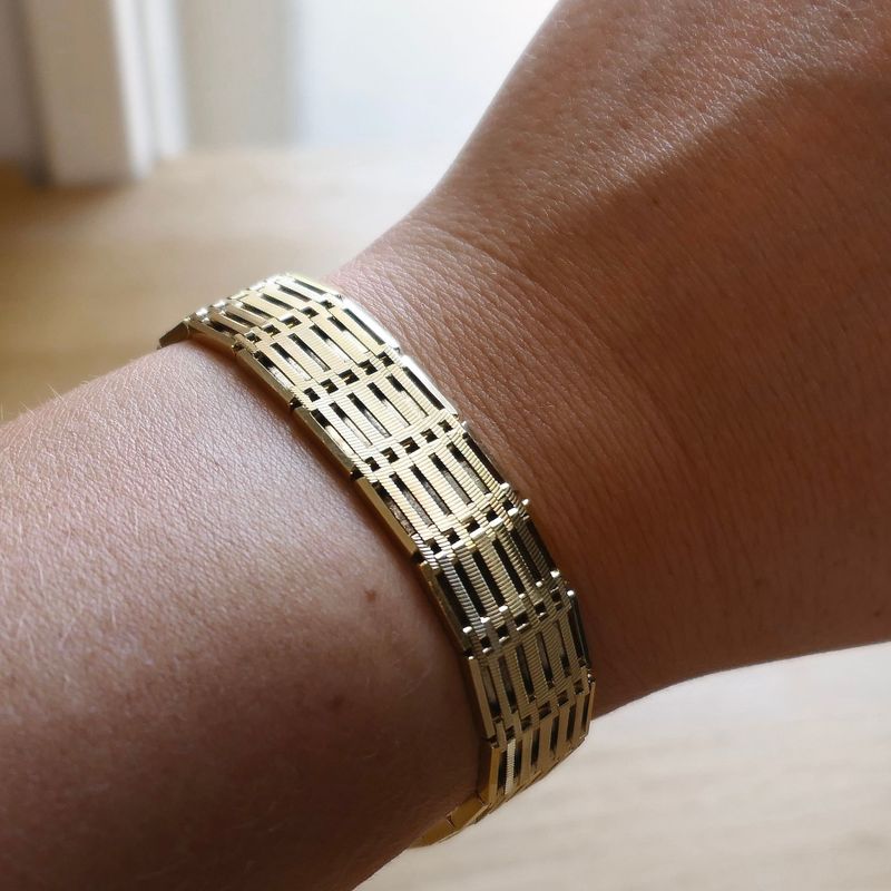 Image 6 of Gold Bracelet with Fantasy Links; 14 Karat; 19.5 cm
