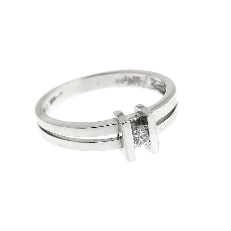Image 2 of White gold solitaire ring with diamond; 0.09 ct.