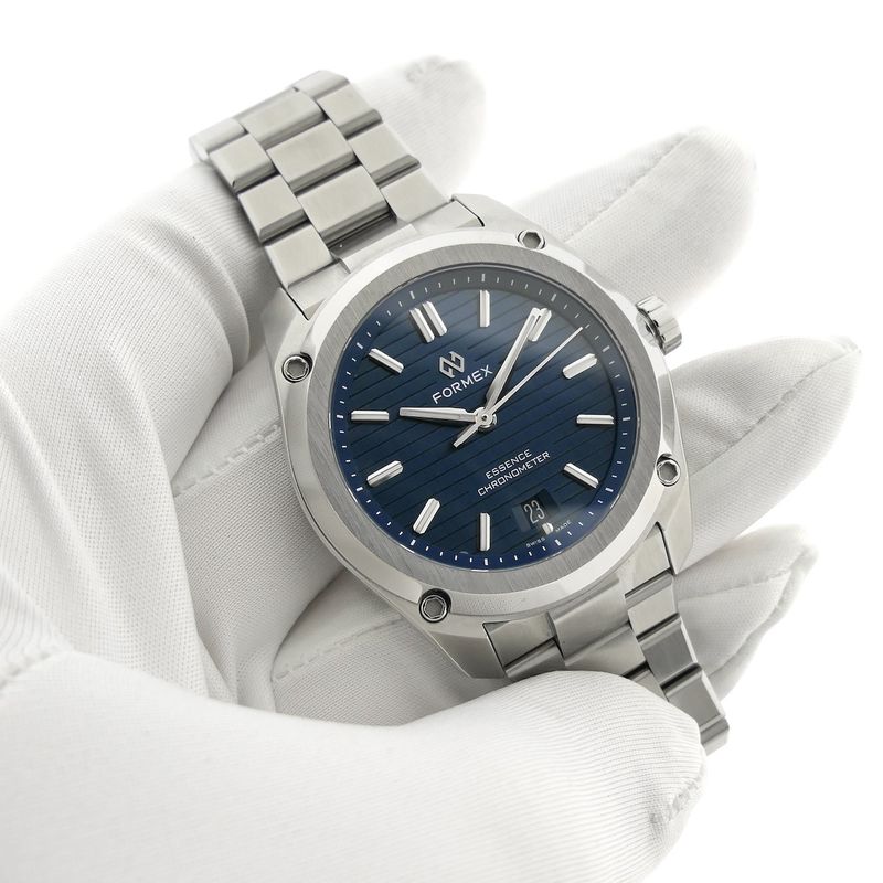 Image 6 of Formex Essence ThirtyNine Chronometer 1030; Automatic men's watch