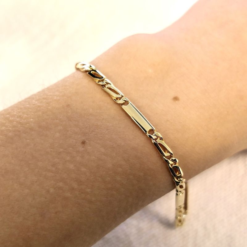 Image 4 of Gold closed Figaro link bracelet