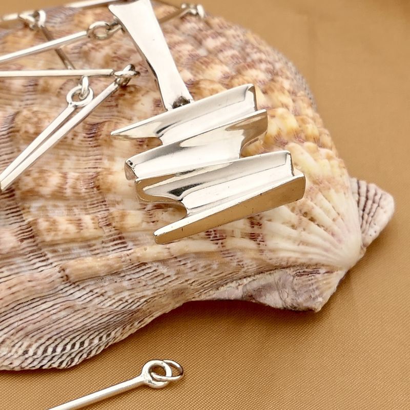 Afbeelding 2 van Zilveren staafjes schakelketting met vaste hanger | 72 cm 