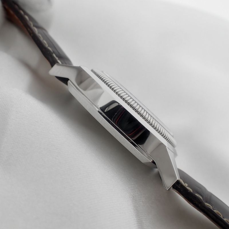 Image 9 of Longines Heritage 1935; Automatic pilot's watch for men