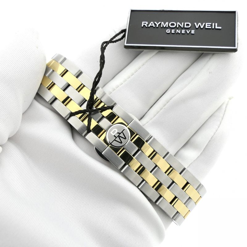 Image 8 of Raymond Weil Tango 8160-STP-00308; Bi-color men's watch