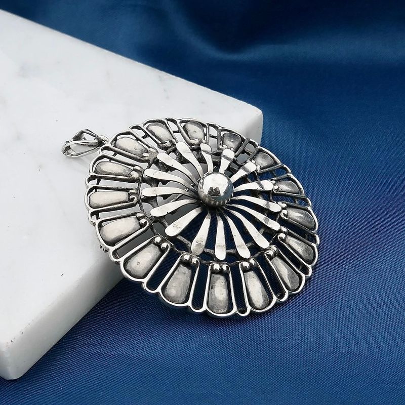 Image 9 of Silver Etruscan Brooch/Pendant