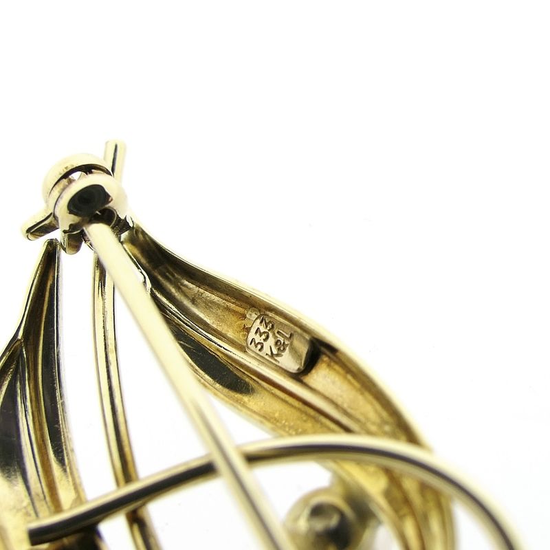 Image 9 of 8 carat brooch with pearl