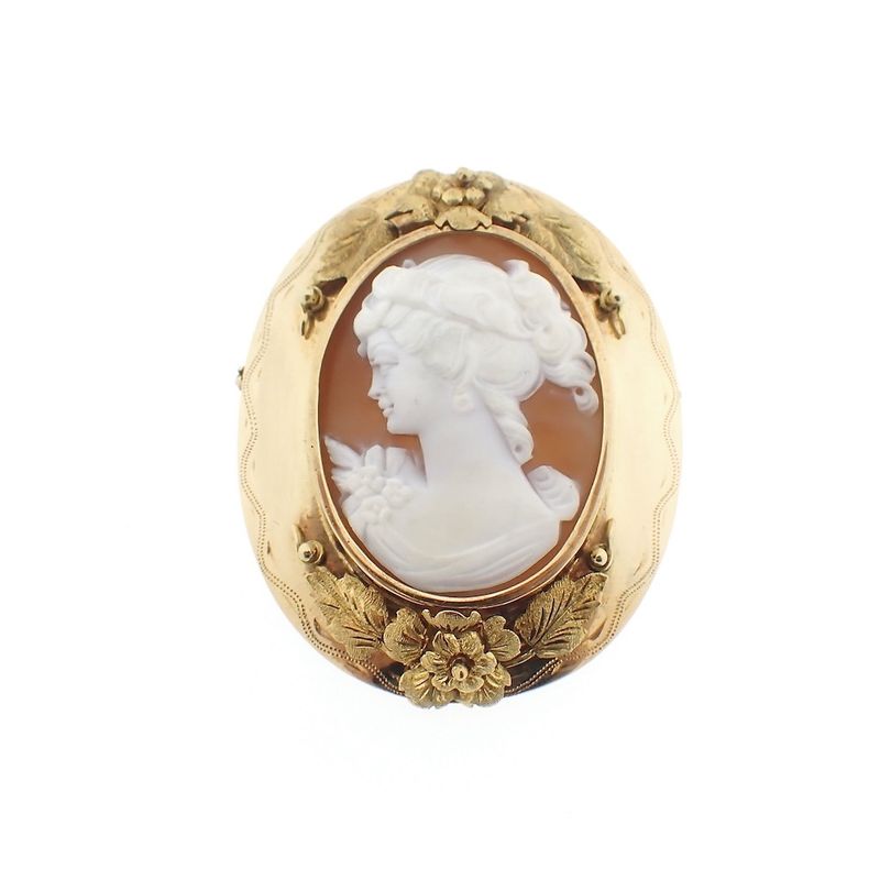 Image 1 of Gold brooch/pendant with cameo
