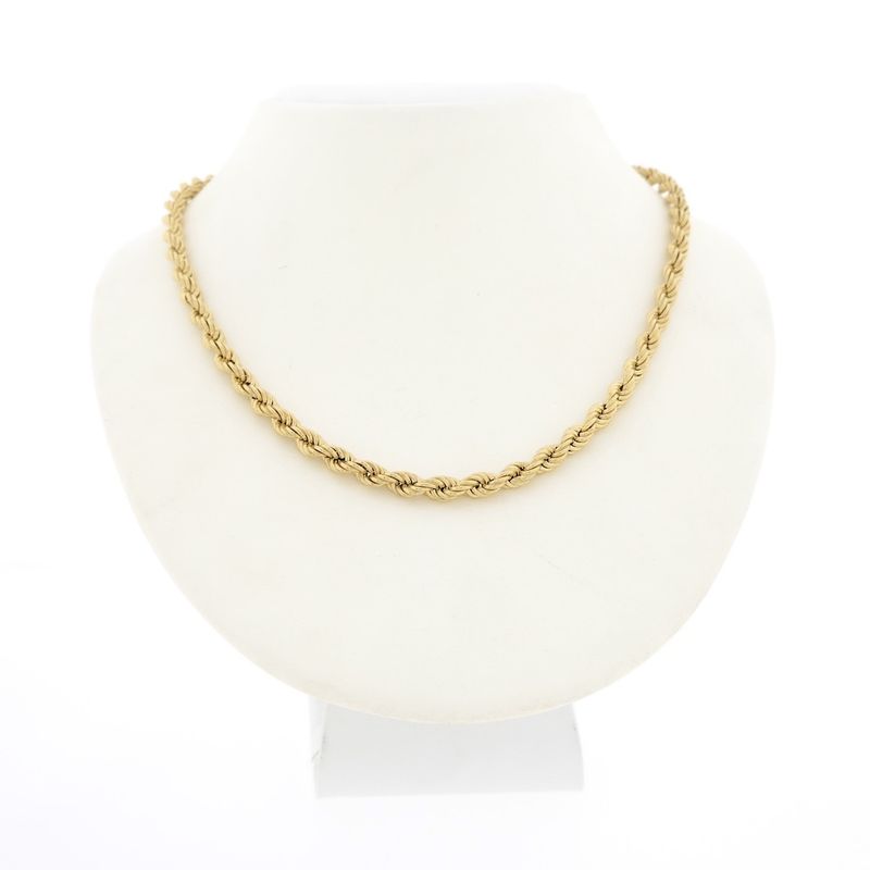 Image 5 of Gold twisted link chain | 41.5 cm