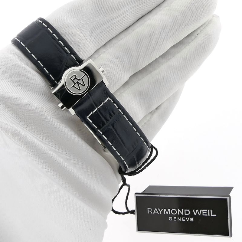 Image 15 of Raymond Weil Maestro 'Moon Phase' 2239-STC-00659; Automatic men's watch with moon phase
