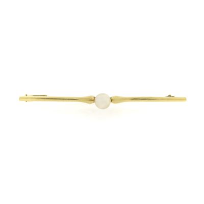 Gold brooch with cultured pearl Image 1 of Gold brooch with cultured pearl