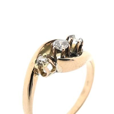 Gold ring with diamonds; 0.19 ct. Image 2 of Gold ring with diamonds; 0.19 ct.